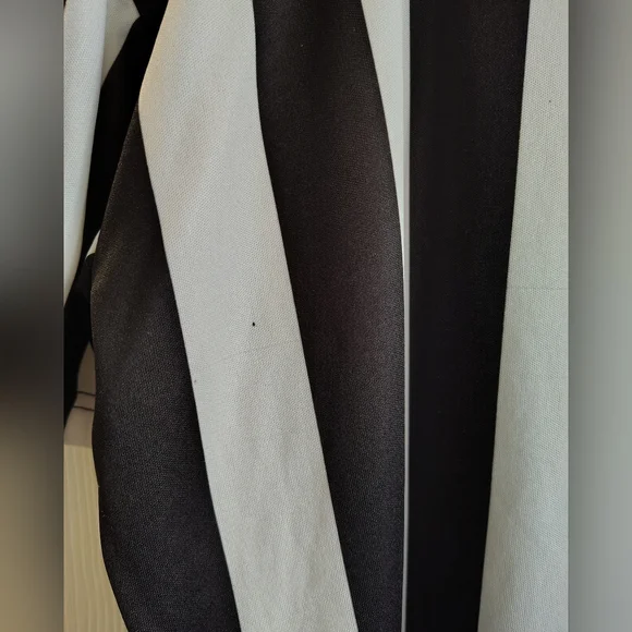 Mens Medium Crown Partial Zip Ref Jersey- Be Game ready! - Picture 4 of 6